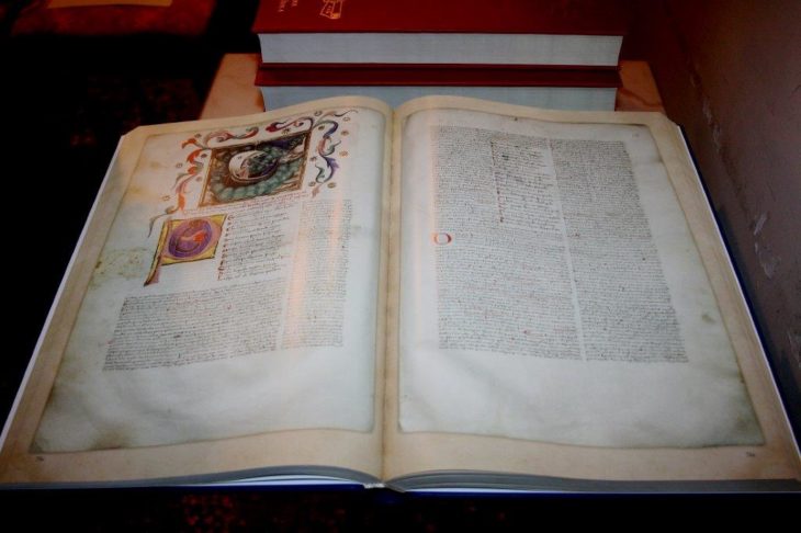 Faksimile izolskih Dantejevih kodeksov