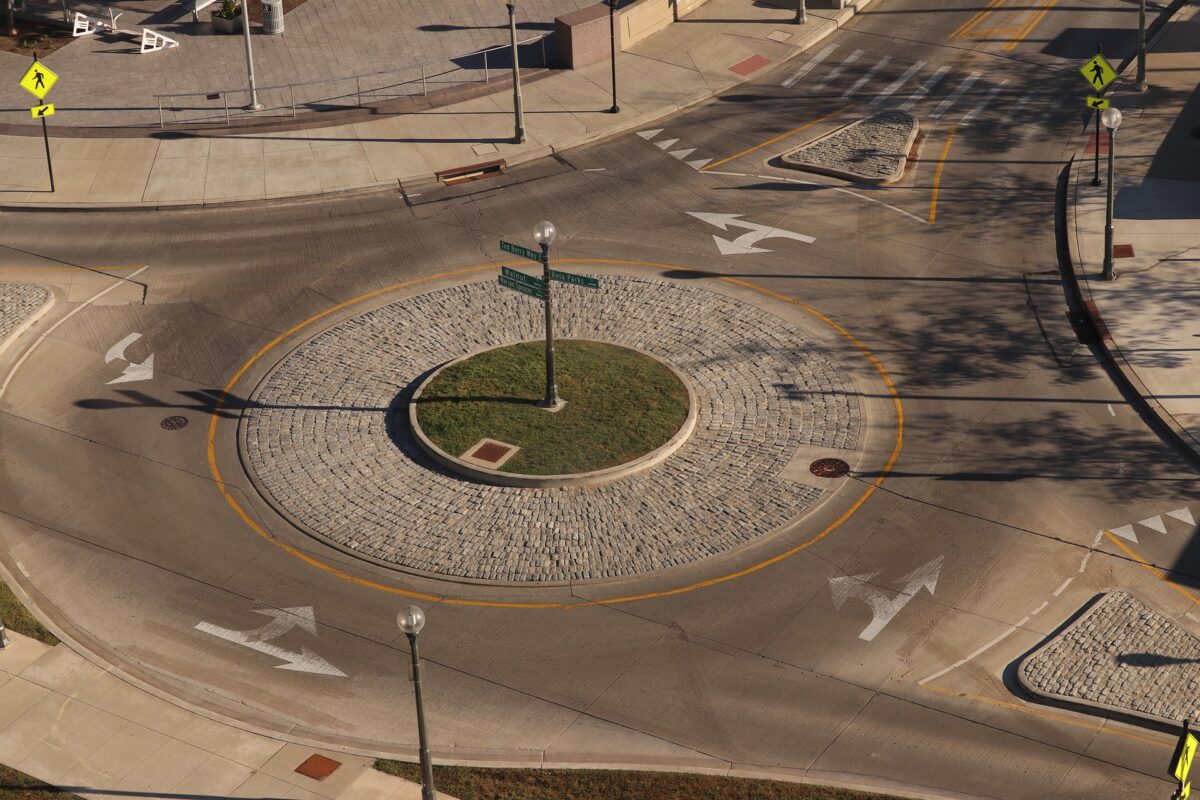 roundabout 3770663 1920