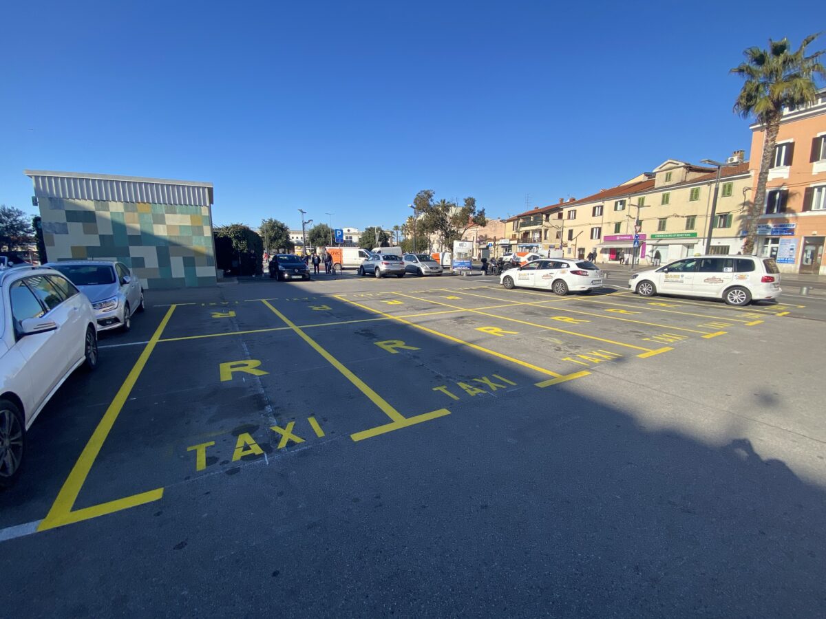 taksi nadomestna parkirna mesta 6