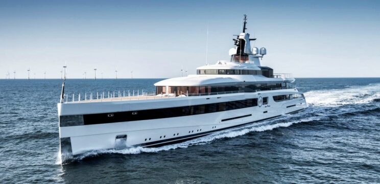 charter lady s yacht