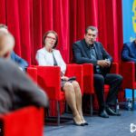 Fotogalerija soočenja županskih kandidatov v MOK (VIDEO) 26 390687 Radio Capris Foto Jaka Ivancic scaled