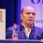 FOTOGALERIJA SOOČENJA ŽUPANSKIH KANDIDATOV V PIRANU 50 391861 Radio Capris Foto Jaka Ivancic scaled