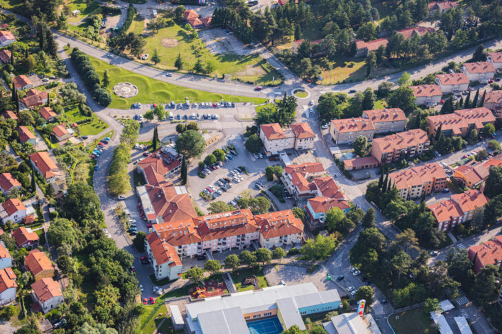 Ankaran iz zraka Foto Jaka Ivancic scaled