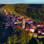 PADNA V ZNAMENJU OLJA IN BLEDEŽA 3 Padna zvonik Jaka Ivancic