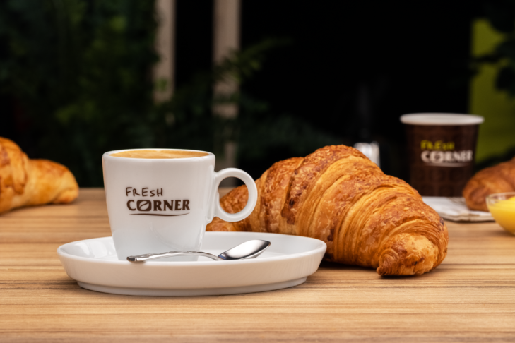 FC croissant espresso creative 4 high