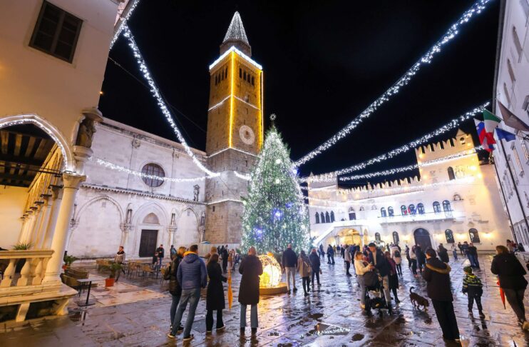 Katere ulice bodo zaprte ob prižigu lučk v Kopru?