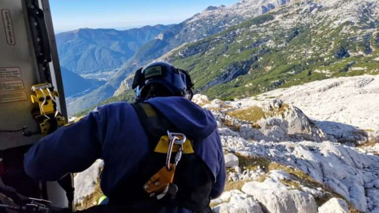 Iskalna akcija s policijskim helikopterjem