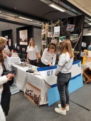 Zlato priznanje Srednji šoli Izola na mednarodnem festivalu , istrska manjada