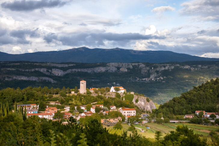 pravljična pot, družinsko doživetje, velikan istre