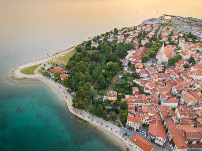 IZOLA DO SEPTEMBRA PRESEGLA POL MILIJONA NOČITEV 3 napoved izola turizem