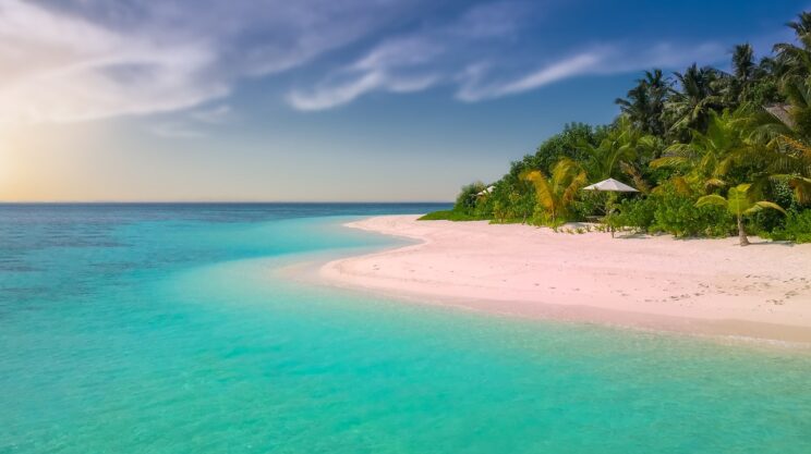 na nudistični plaži