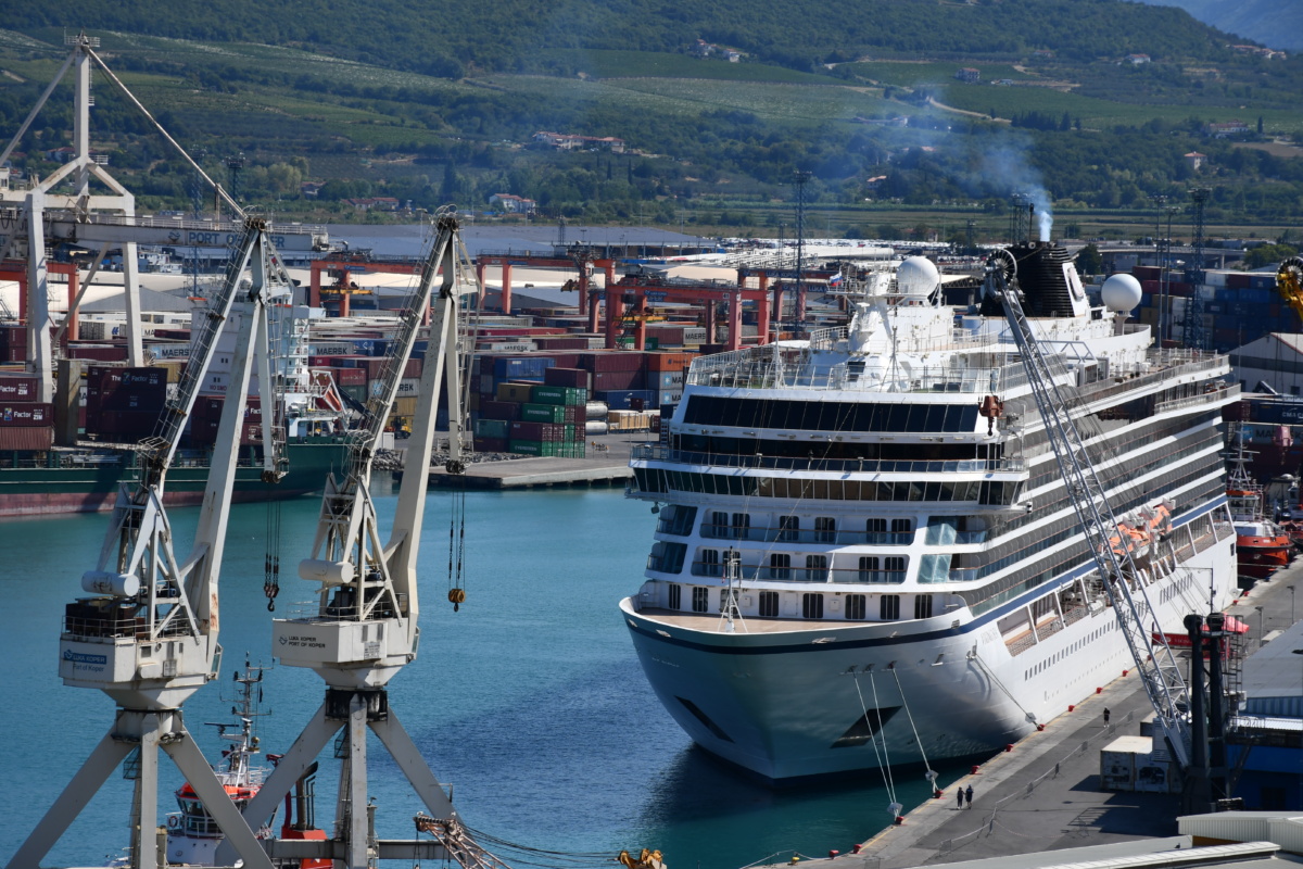 pot potniški terminal ladja