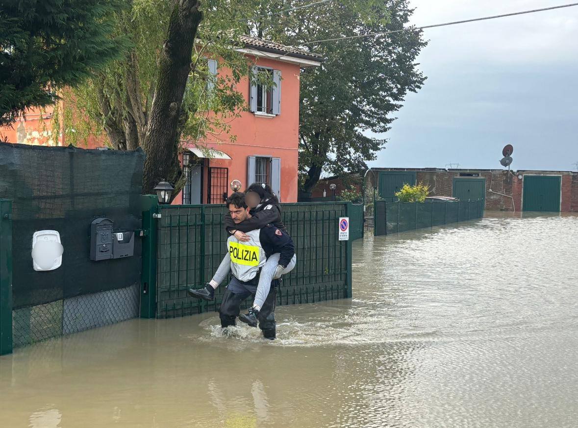 Umrl deček v poplavah