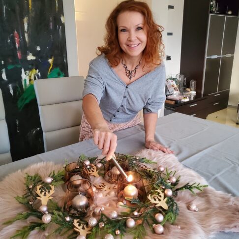 Naj advent diši po lovorju, oljkah in rožmarinu venček