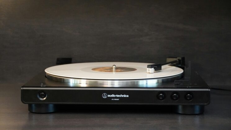 Gramofon AT-LP60X