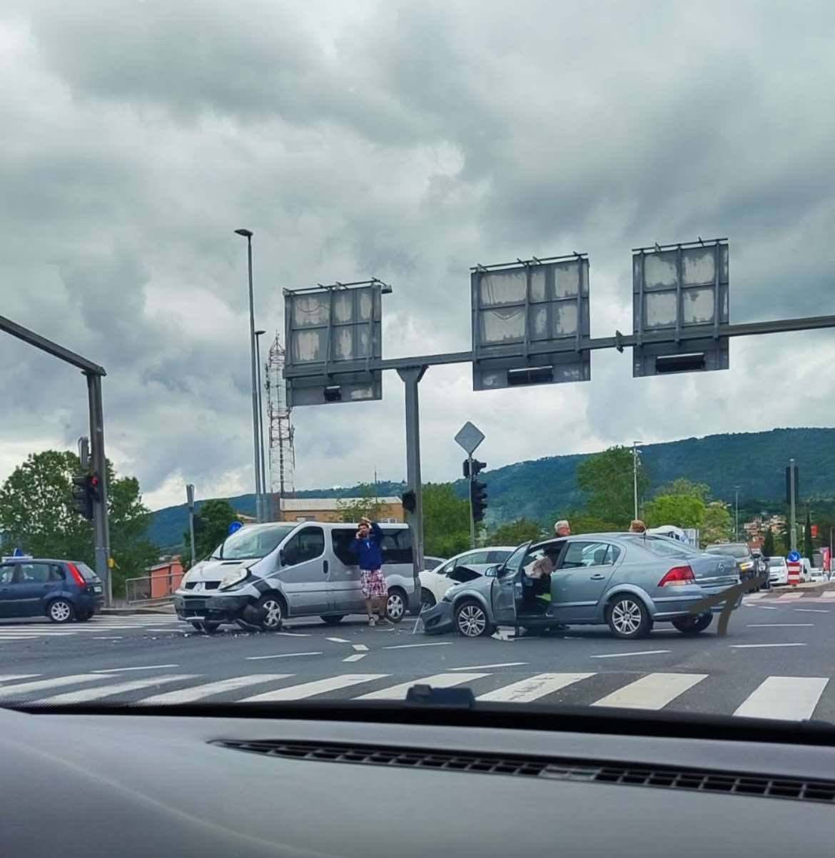 prometna nesreča v salari