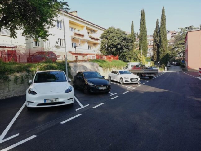 V Kopru nova parkirna mesta 2 erjavceva ulica 2 1 2