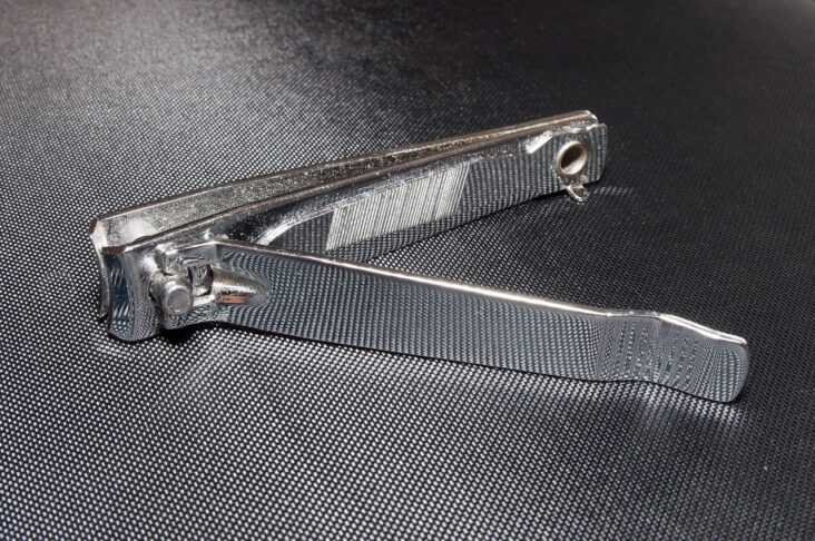 nail clipper 272875 1280