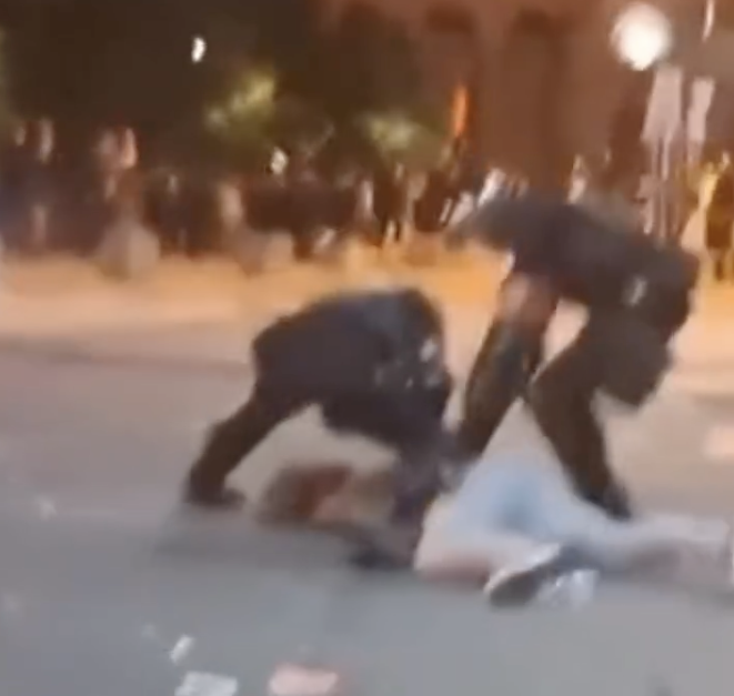 protesti v srbiji beograd studenti v blokadi srbska policija vucic