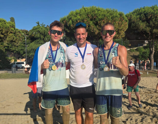 Portorož v znamenju kvalifikacij za evropsko prvenstvo U18 in U20 2 Bregar in Predan OZS odbojka