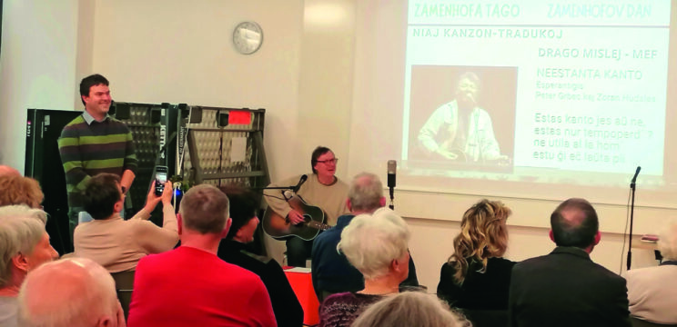 Peter Grbec: Čas bi bil, da naslovimo problem jezikovne enakopravnosti 2 Drago Mislej Mef je zapel svojo pesem prevedeno v esperanto 1