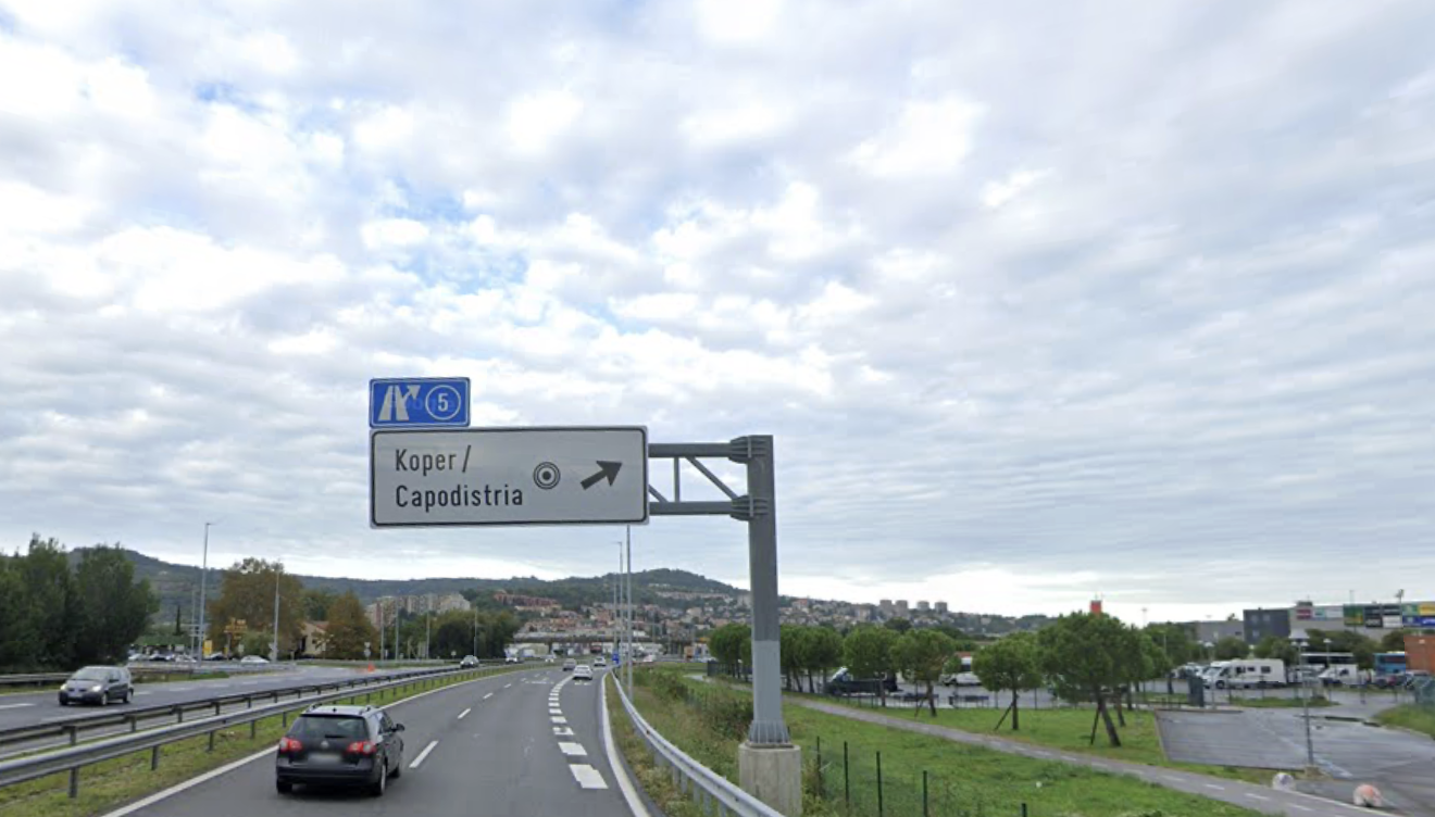 ANKETA: Je čas, da se vinjetni sistem na tem odseku odpravi?