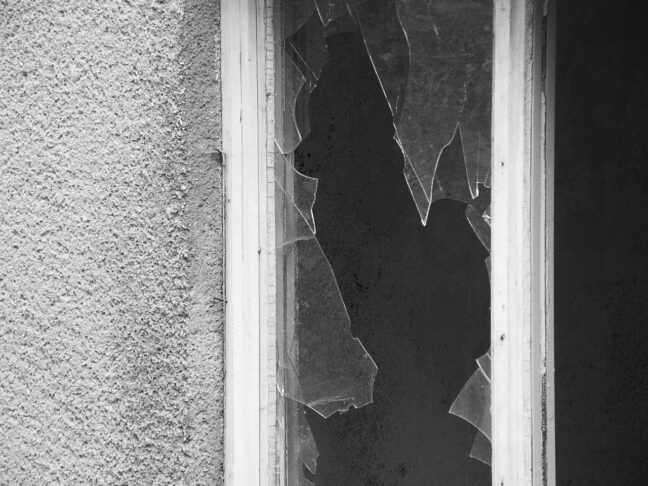 broken 930158 1280