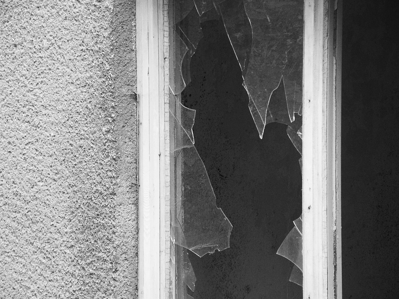 broken 930158 1280