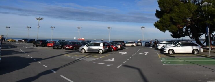 ukmarjev trg parkirisce 1