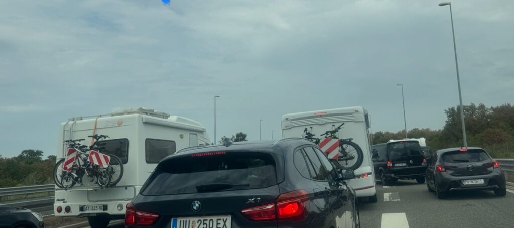 Pričakujte prometne zamaške 4 A3C27F52 2F3E 4A28 92A9 15A776A5DC10