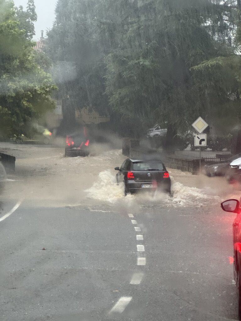 Naši kraji bodo spet na (vremenskem) udaru 3 nalivi