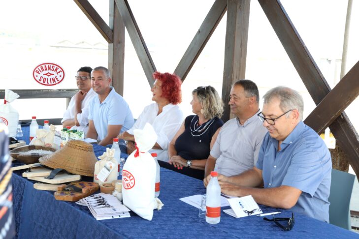 Znan je program letošnjega Solinarskega praznika: Kaj vse prinaša? 2 Novinarska konferenca Solinarski praznik ob prazniku Sv Jerneja Secoveljske soline 13 8 2025 foto Jadran Rusjan 31 2