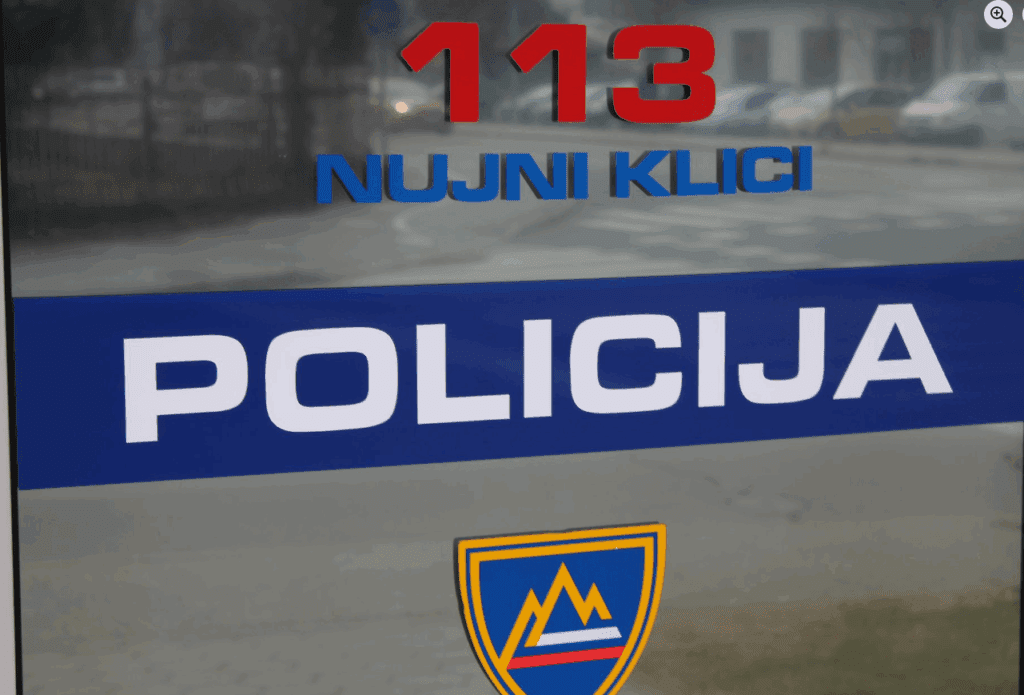61-Koprčana pridržali, ker je kar naprej klical številko 113 3 številko 113