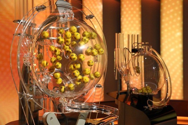 Nihče še ni prevzel 37 milijonov evrov Eurojackpota – rok je jutri! 2 eurojackpot