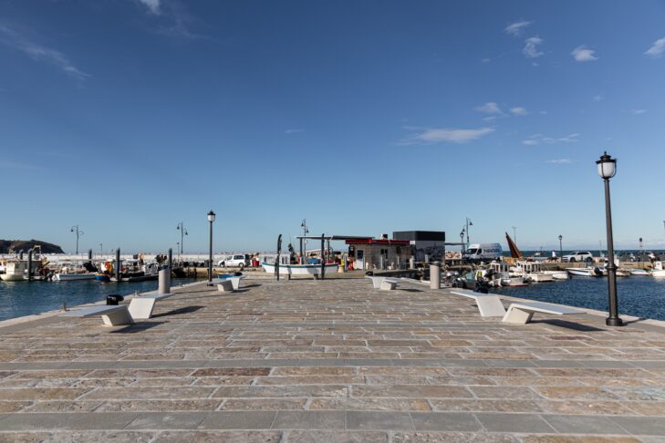 Na bencinskem servisu za plovila v Izoli ponovno točijo gorivo 2 bencinski servis