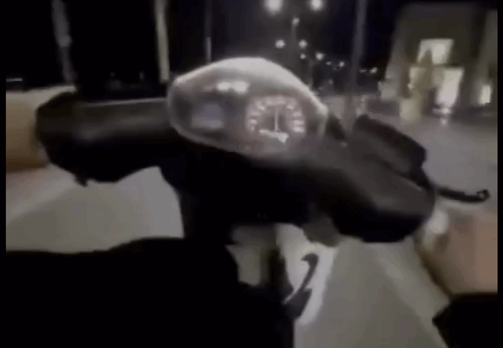 Divjanje s skuterjem in izzivanje policije v Kopru (VIDEO) 4 naslovna