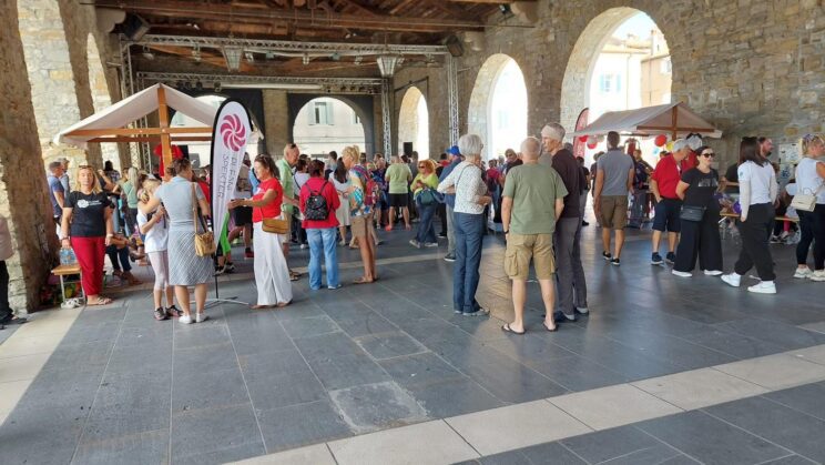 36 društev združilo različne generacije in napolnilo mesto (FOTO) 5 Foto: Športna zveza Koper