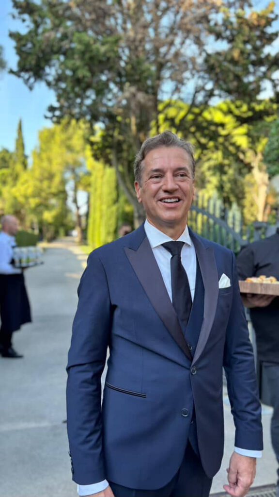 Robert Golob: »Od danes naprej je Tina Gaber Golob« (VIDEO) 5 BE5750A5 75BD 400D 8DB5 ABF98F870A02
