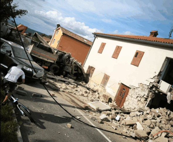 Hudi nesreči v Sv. Antonu botrovala neprilagojena hitrost 2 nesreča sv. anton