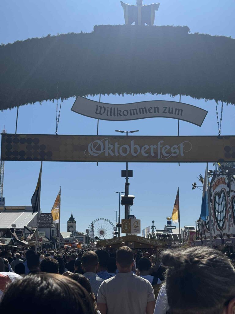 Koliko stane pivo na Oktoberfestu? 5 oktoberfest marko vrljic