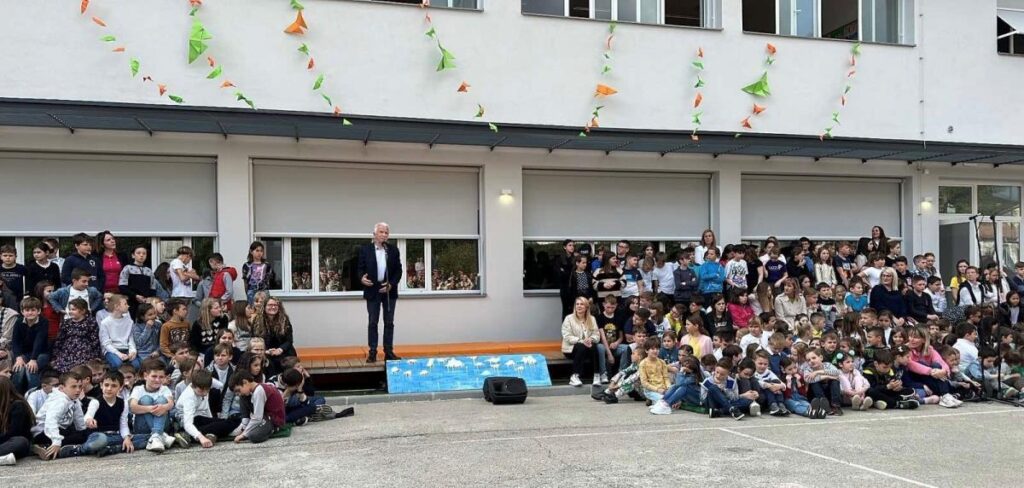 Tudi na šolah v slovenski Istri primanjkuje učiteljev 2 učitelji