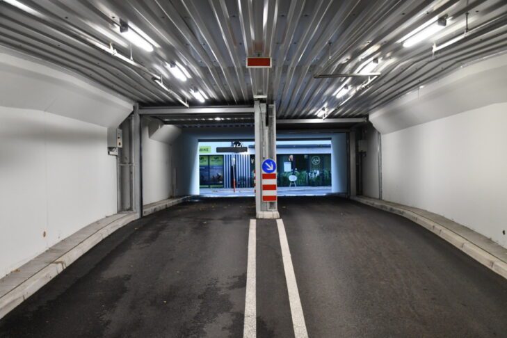 Zaradi močnega deževja odprti parkirni hiši Belveder in Sonce 3 parkirni hiši