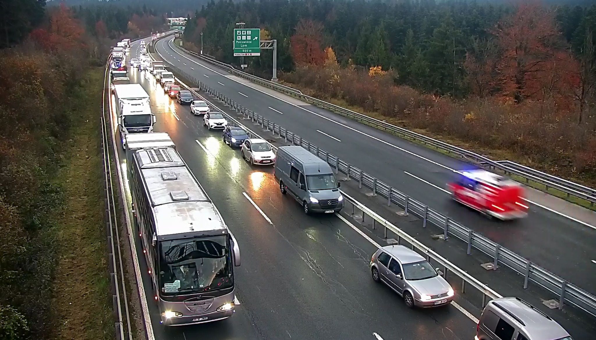 Primorska avtocesta zaprta zaradi prometne nesreče 10 avtocesta