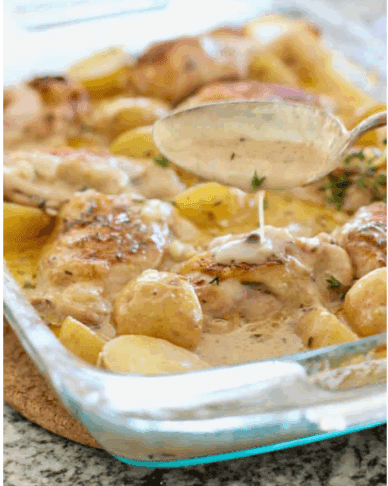 Piščanec in krompir v smetani: Običajna jed z novo dimenzijo 2 piščanec