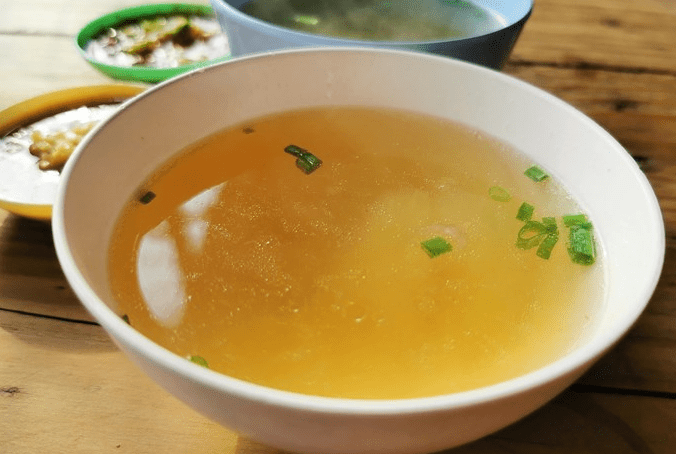 Kostna juha – okus otroštva in temelj vsakega pravega obroka 2 juha