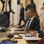 V Portorožu za skupno mizo voditelji Evropske unije (foto) 7 Posnetek zaslona 2025 10 20 114835