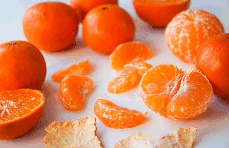 Zdravniki opozarjajo: Kdo lahko je mandarine in kdo jih ne sme? 3 mandarine