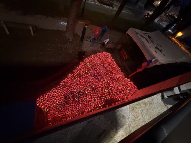 Kako izgleda Novo mesto 2 dni po tragediji (foto in video) 1 Sveče Novo mesto