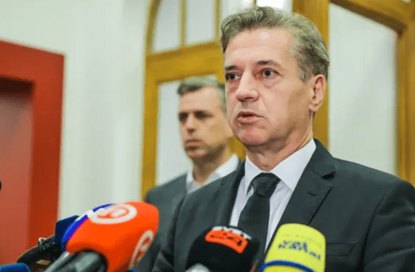 Golob: Novo mesto bodo okrepile policijske ekipe 10 nm golob