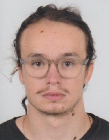 Pogrešan: Ste videli 22-letnega Chiuia Edijana iz Izole? 2 pogrešan